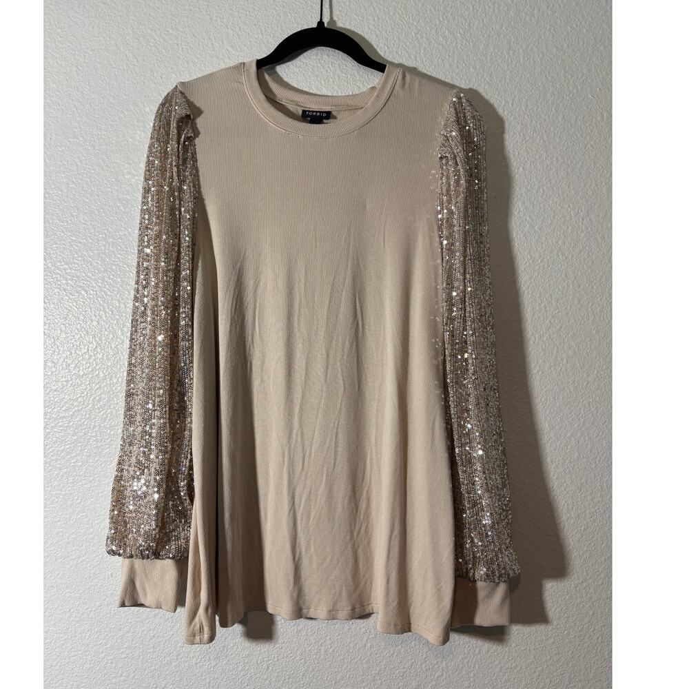 Torrid Women's Size 1X Sequin Long Sleeves Ribbed Champagne Beige Crew Neck Top - Picture 2 of 7